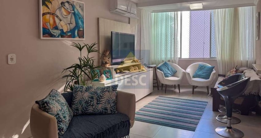 Apartamento quadra mar mobiliado com dois dormitórios à venda no Ed. Edith em Balneário Camboriú
