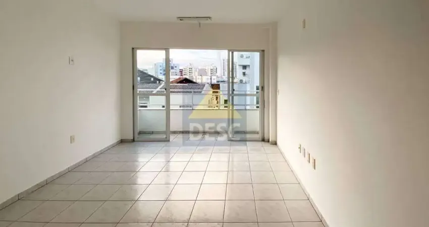 Sala comercial para locação na Rua Dinamarca em Balneário Camboriú