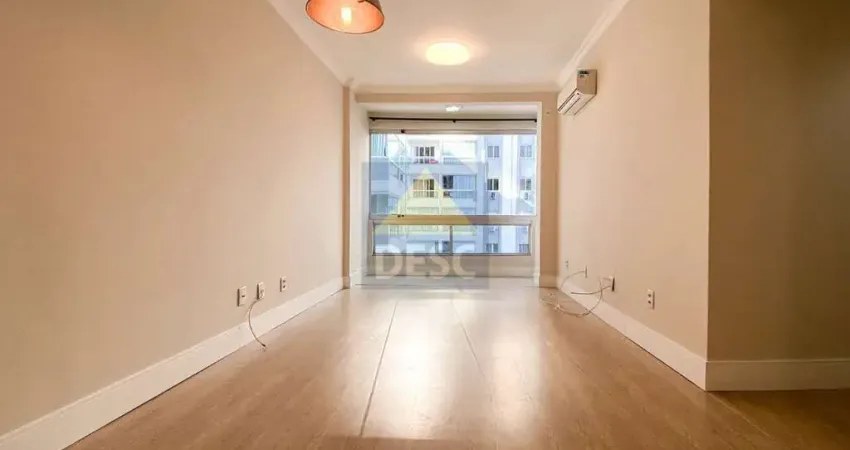 Apartamento quadra mar semi mobiliado para locação no Ed Residencial das Praias em Balneário Camboriú