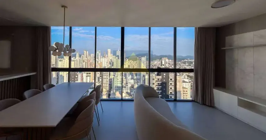 Apartamento semi mobiliado com 4 dormitórios para locação no Ed Soho Village em Balneário Camboriú