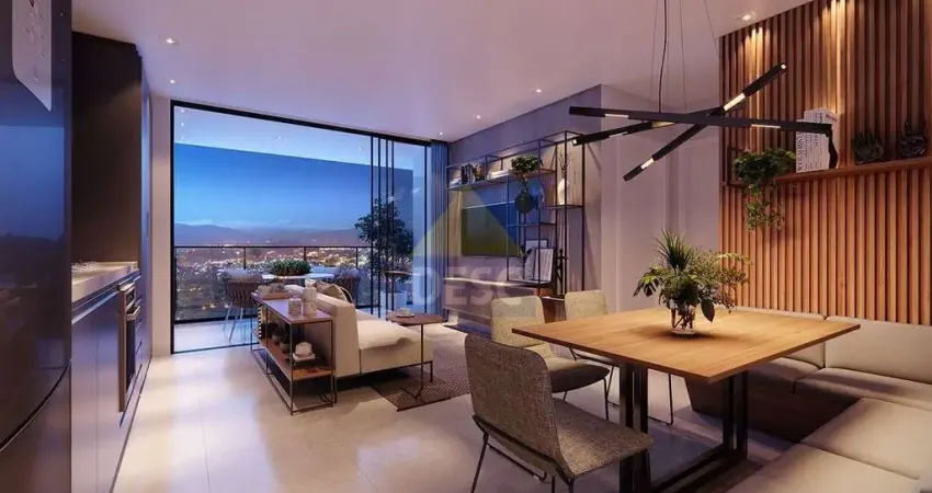 Cobertura ampla com pé-direito duplo e 3 suítes no bairro são francisco de assis em camboriú