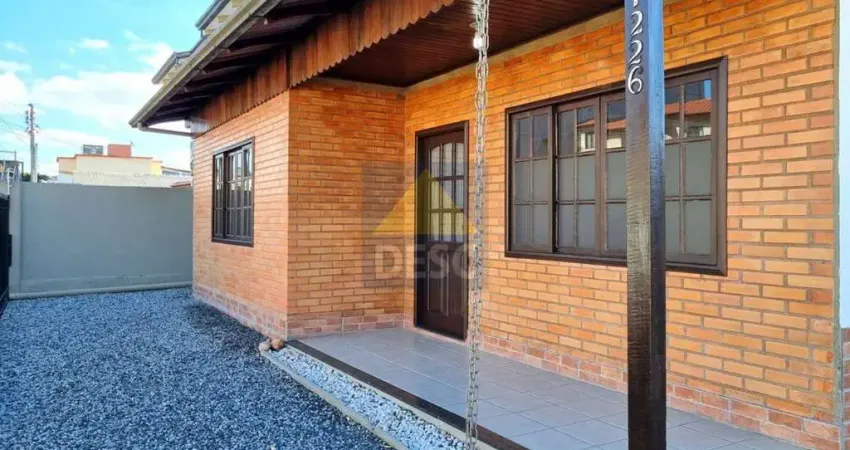 Casa com 3 quartos para alugar na Rua 1926, Centro, Balneário Camboriú