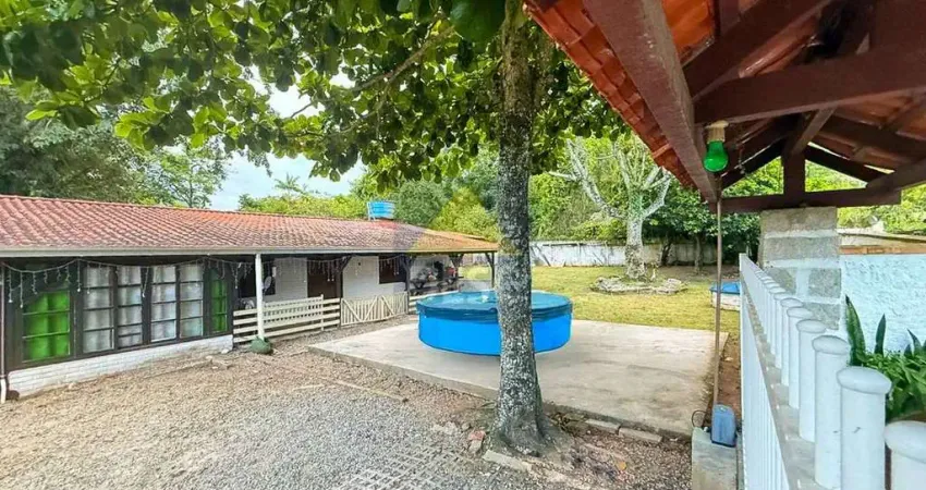 Terreno com 695m² à venda no Estaleiro em Balneário Camboriú