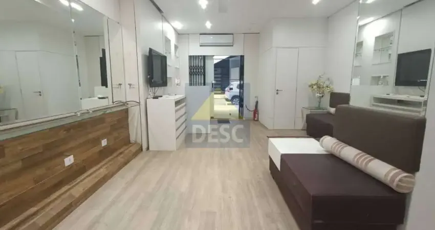 Sala comercial com 100m² à venda na quadra do mar em Balneário Camboriú