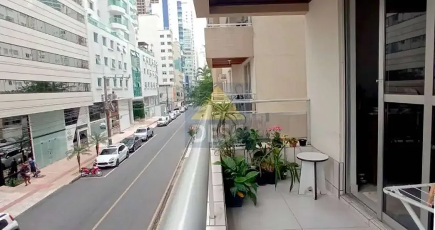 Apartamento com 3 quartos à venda na Rua 3610, 233, Centro, Balneário Camboriú