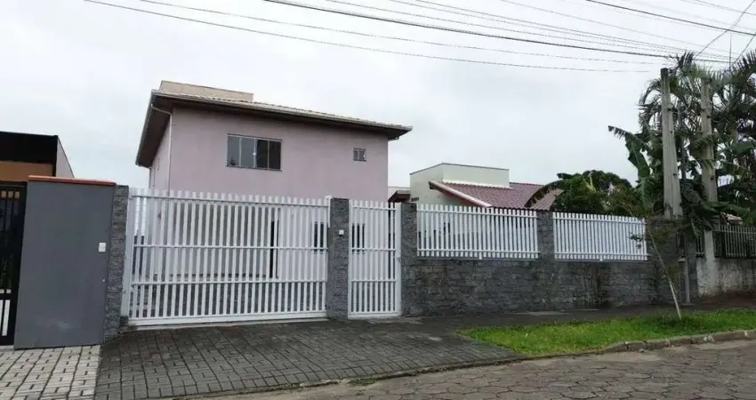 Casa em condomínio com 03 dormitórios à venda em Camboriú