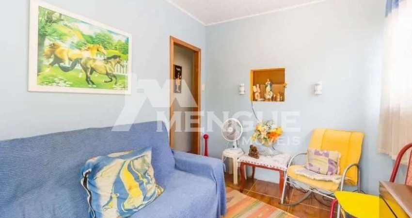 Casa com 3 quartos à venda na Rua Marechal Simeão, 42, Passo da Areia, Porto Alegre