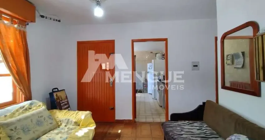 Casa com 2 quartos à venda na Rua Guadalajara, 885, Jardim Itu Sabará, Porto Alegre