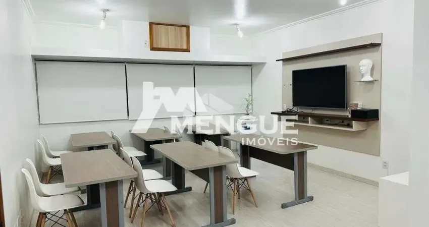 Sala comercial com 1 sala para alugar na Rua Itapeva, 90, Passo da Areia, Porto Alegre