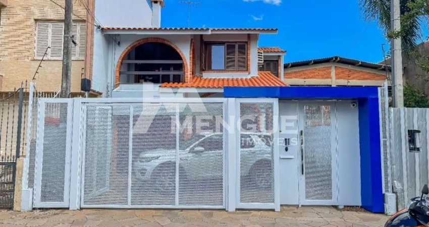 Casa com 7 quartos à venda na Rua Marquês de Alegrete, 133, São João, Porto Alegre