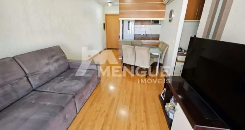 Apartamento com 2 quartos à venda na Avenida Grécia, 1050, Passo da Areia, Porto Alegre