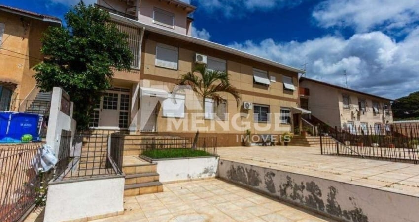 Casa com 3 quartos para alugar na Rua Platão, 73, Jardim Itu Sabará, Porto Alegre