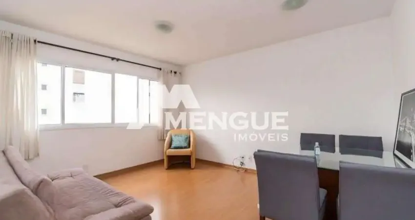 Apartamento com 3 quartos para alugar na Rua Antônio Joaquim Mesquita, 570, Passo da Areia, Porto Alegre