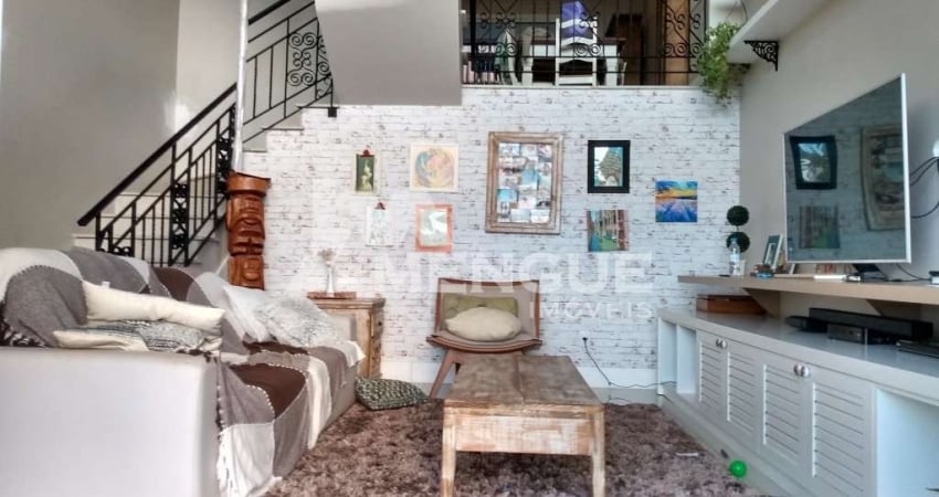 Casa com 3 quartos à venda na Rua Professor Luiz Antônio Lopes, 360, Protásio Alves, Porto Alegre
