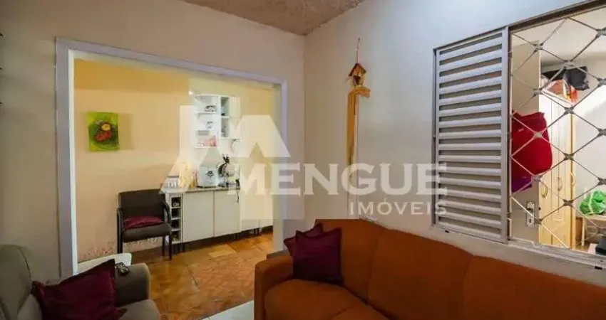 Casa com 3 quartos à venda na Rua Terezinha Turcato, 467, Costa e Silva, Porto Alegre