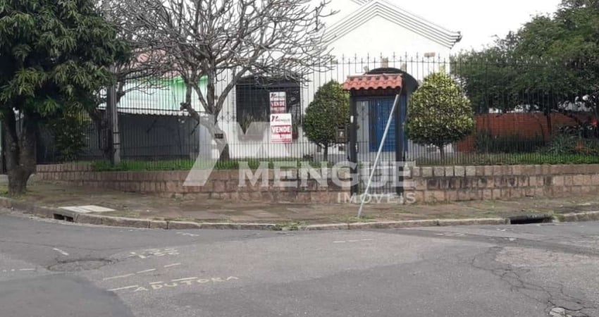 Casa com 3 quartos à venda na Rua Vinte e Quatro de Junho, 175, Passo da Areia, Porto Alegre