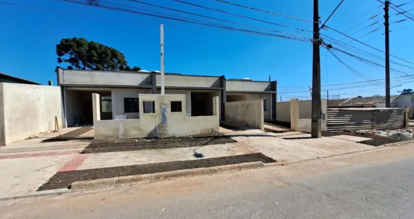 Casa  2 dormitórios, 59 m²  R$ 390.000 - Tindiquera - Araucária/PR