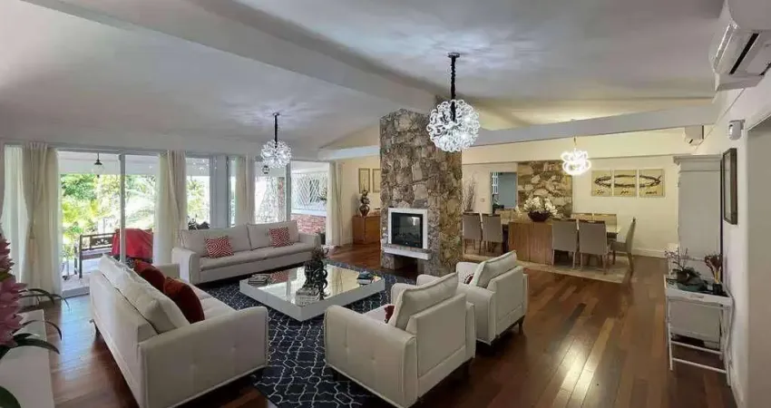 Casa com 4 dormitórios à venda, 850 m² por R$ 3.200.000,00 - Vila Santo Antônio - Cotia/SP