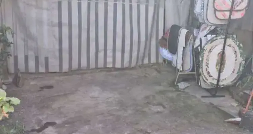 Casa com 1 dormitório à venda, 39 m² por R$ 280.000,00 - Chácaras Estância Panorama - Embu das Artes/SP