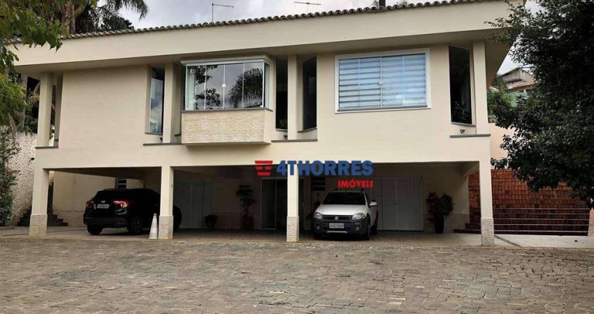 Casa com 4 dormitórios à venda, 580 m² por R$ 2.550.000,00 - Jardim Passárgada I - Cotia/SP