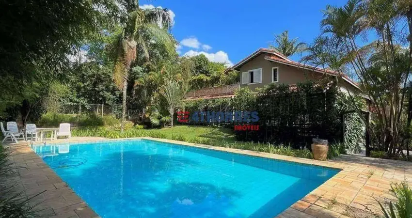 Casa com 5 dormitórios à venda, 804 m² por R$ 1.900.000,00 - Chácara Granja Velha - Carapicuíba/SP