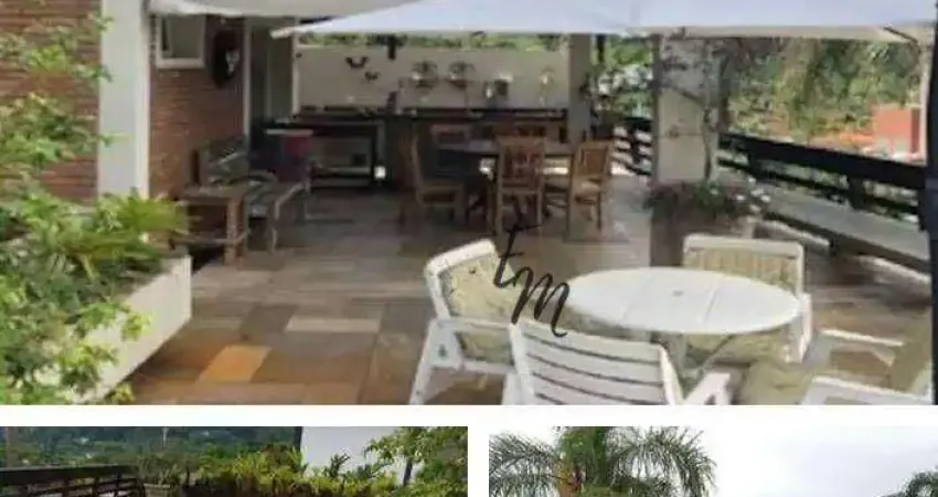 Casa em Condomini Luxuoso com 04 Dormitórios e Vista Mar em Toque Toque Pequeno - São Paulo