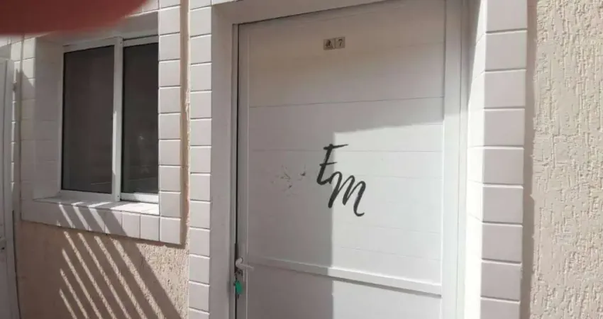Casa com 2 dormitórios à venda, 45 m² por R$ 245.000,00 - Caiçara - Praia Grande/SP