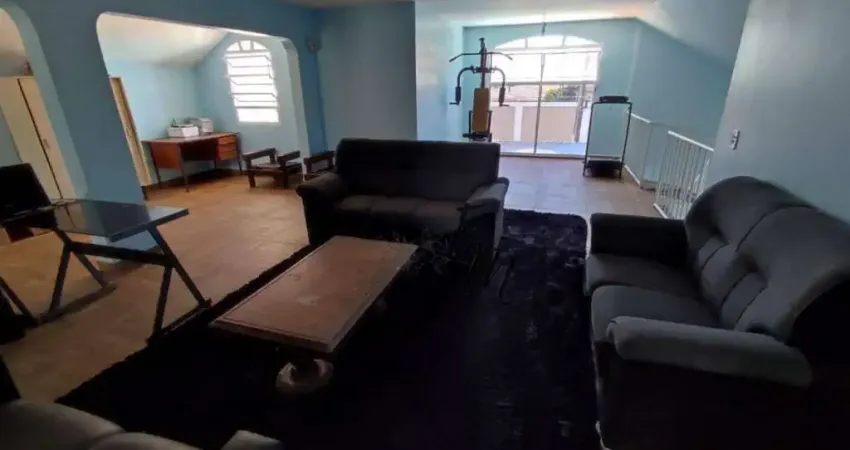 Casa Isolada com 04 Dormitórios e Piscina no Balneário Flórida - Praia Grande São Paulo