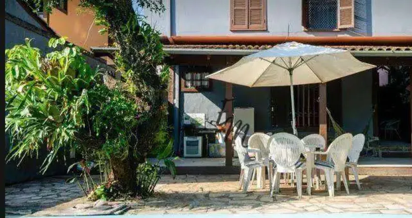 Casa com 3 dormitórios à venda, 198 m² por R$ 1.600.000,00 - Reino - Ilhabela/SP