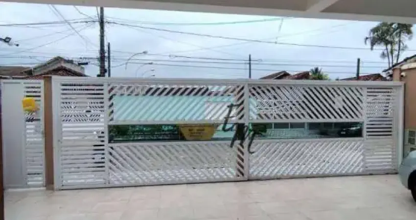 Casa com 2 dormitórios à venda, 57 m² por R$ 259.000,00 - Maracanã - Praia Grande/SP