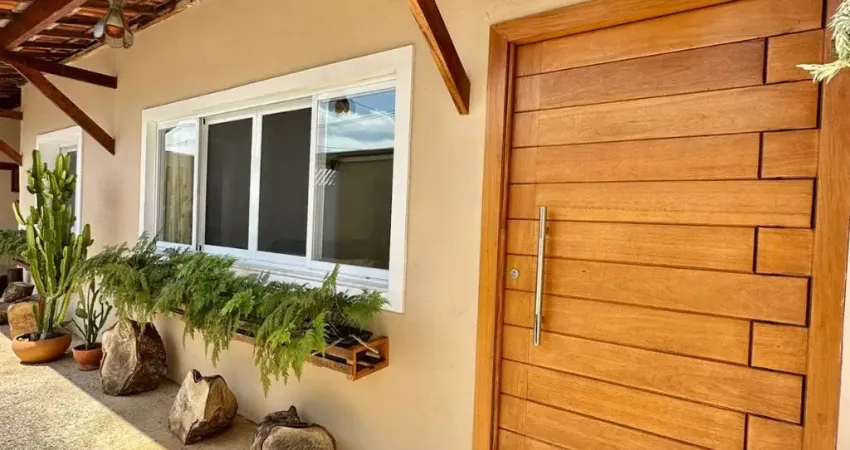 Casa com 3 dormitórios à venda, 253 m² por R$ 860.000 - Balneário Flórida - Praia Grande/SP