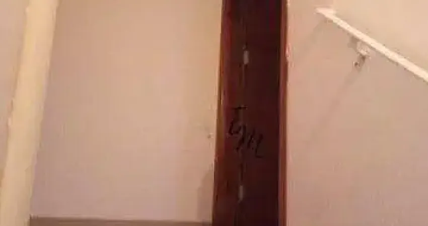 Casa com 2 dormitórios, 62 m² - venda por R$ 275.000,00 ou aluguel por R$ 2.100,00/mês - Caiçara - Praia Grande/SP