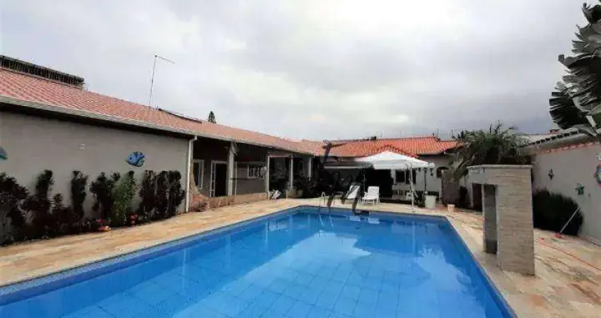 Balneário Flórida - Casa com 7 dormitórios à venda, 355 m² por R$ 3.000.000 - Balneário Flórida - Praia Grande/SP