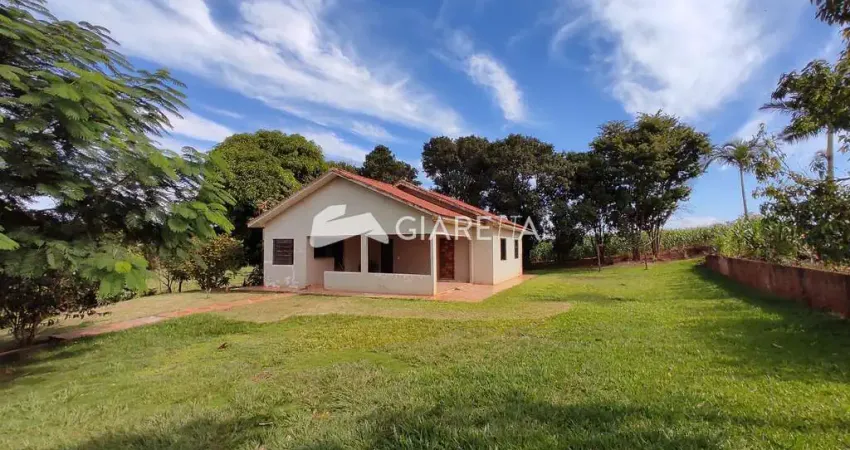 Sítio com 2,6 alqueires, com benfeitorias, distrito de dez de maio, toledo - pr