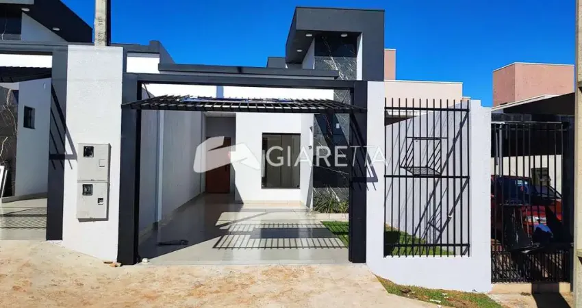 Casa com ótima localização à venda no JARDIM COOPAGRO, TOLEDO - PR