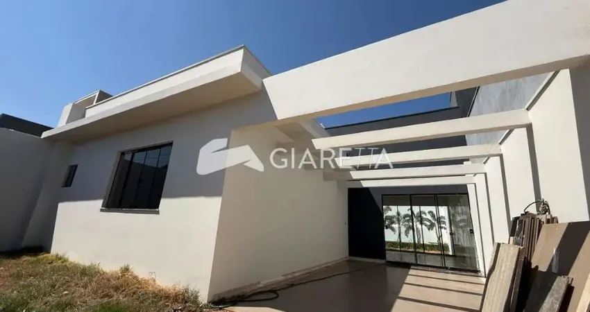 Casa nova e ampla com piscina e 02 suítes à venda no jardim coopagro, toledo-pr