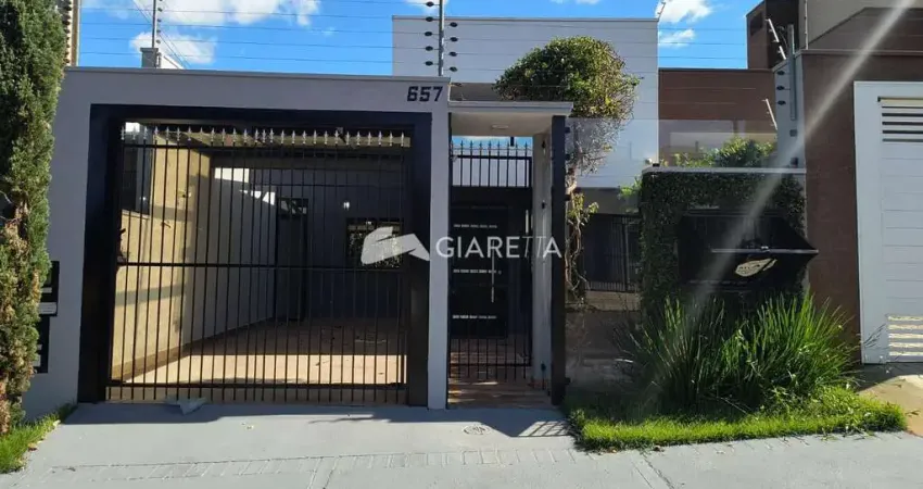 Casa ampla à venda em excelente localização no jardim pancera, toledo-pr
