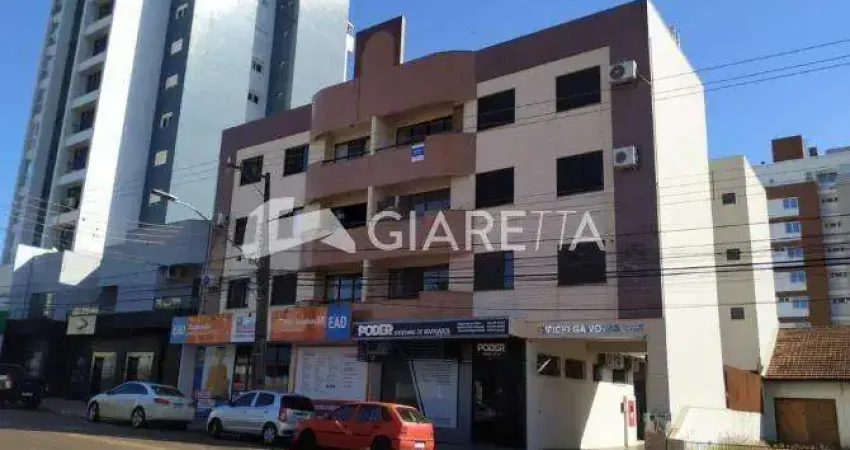 Apartamento amplo para locação no EDIFÍCIO GAIVOTAS, CENTRO, TOLEDO - PR