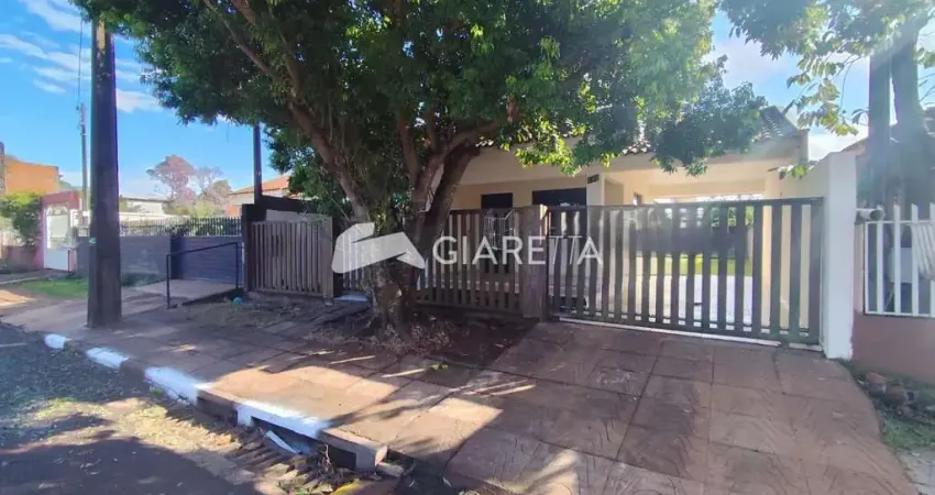 Casa ampla para locação em excelente localização, JARDIM COOPAGRO, TOLEDO - PR