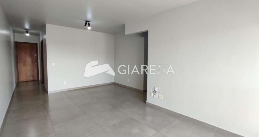 Apartamento semi mobiliado para locação no EDIFÍCIO PORTOS, CENTRO, TOLEDO - PR