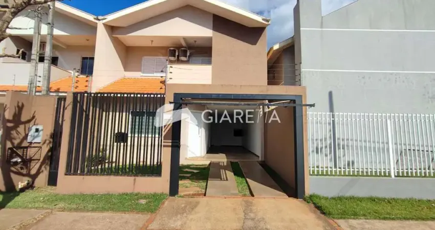 Sobrado amplo para locação em excelente localização, JARDIM GISELA, TOLEDO - PR