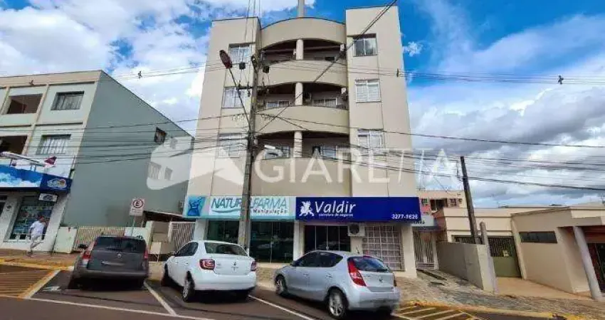 Apartamento para locação no EDIFÍCIO VERSALHES, CENTRO, TOLEDO - PR