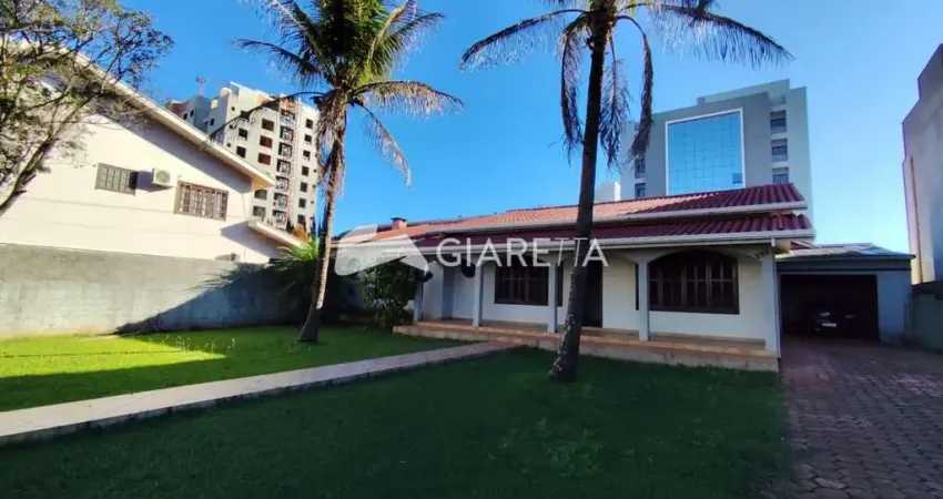 Casa ampla para locação em excelente localização no CENTRO, TOLEDO - PR