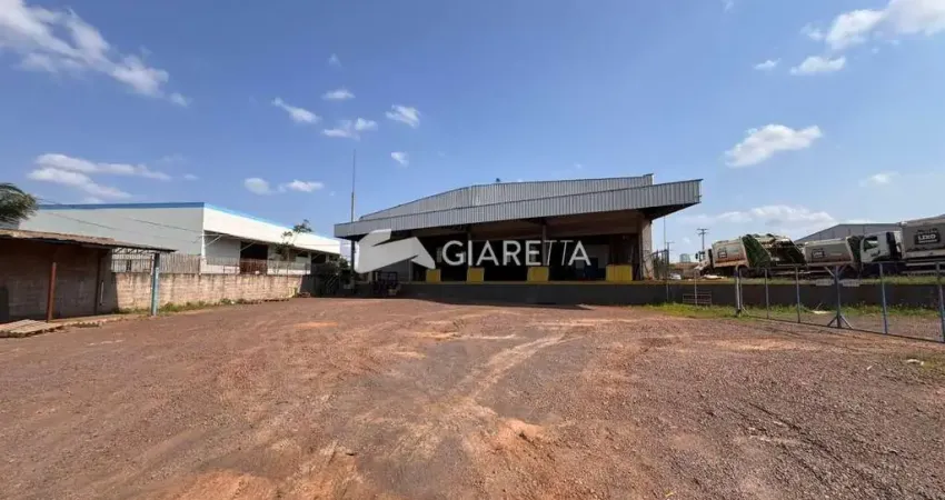 Barracão amplo para locação em ótima localização, jardim gisela, toledo - pr