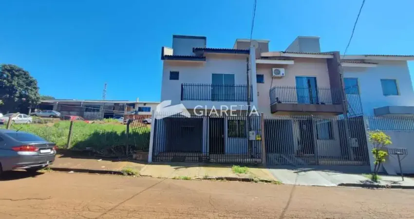 Sobrado amplo para locação em ótima localização, centro, toledo - pr