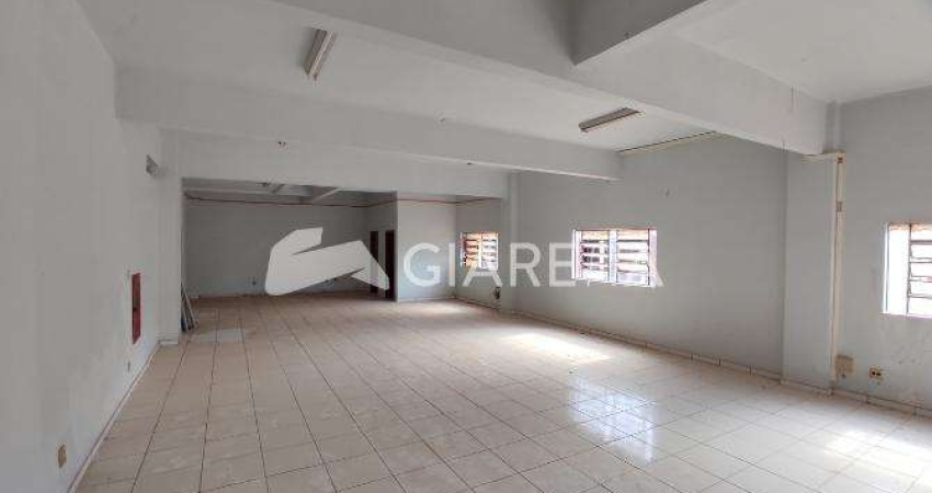 Sala comercial de fundos muito bem posicionada no Centro, Toledo - PR