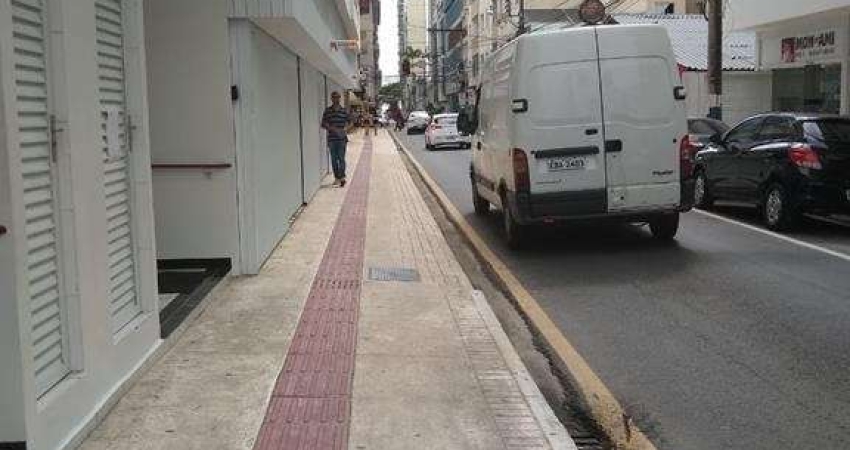Apartamento com 3 quartos para alugar no Centro, Balneário Camboriú 