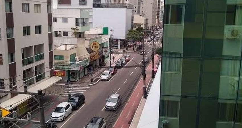 Apartamento com 3 quartos para alugar no Centro, Balneário Camboriú 