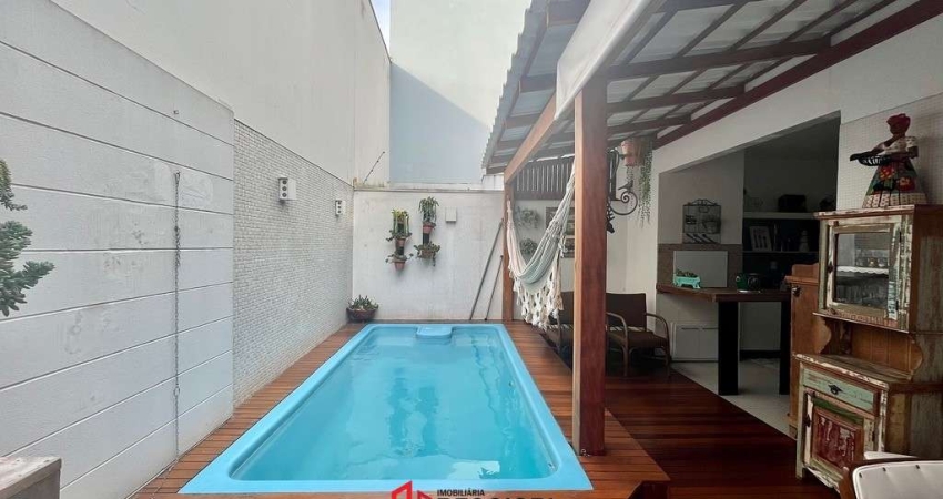 Casa com 3 quartos à venda no Centro, Balneário Camboriú 