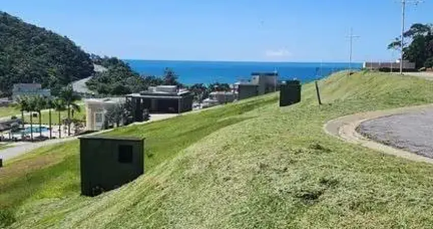 Terreno à venda na Praia do Estaleirinho, Balneário Camboriú 